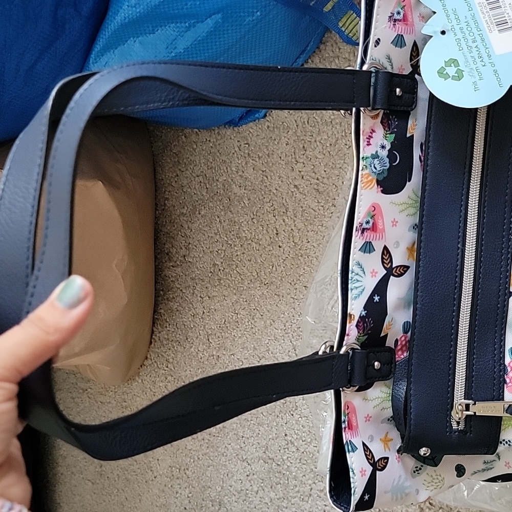 BEACH LOVERS PURSE - White/Navy nwt Lily Bloom - Picture 3 of 8